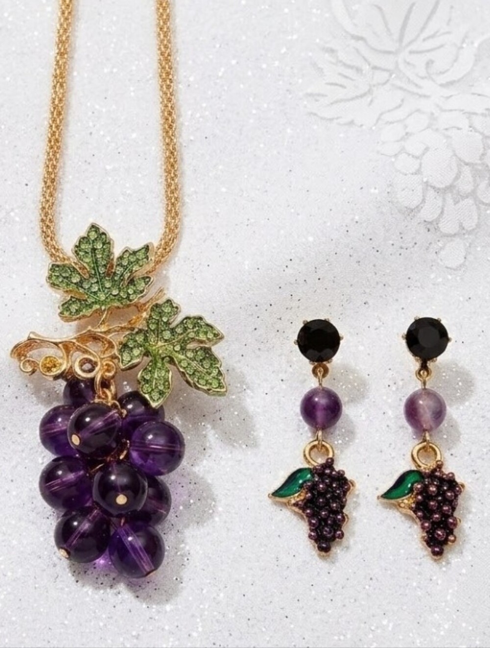 Purple and green crystal beaded beaded grape Necklace Brooch earrings set